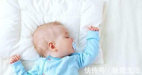 心理健康|年轻妈妈当着儿子面换衣服毫不避讳,总觉得孩子小,儿子的举动让她慌了