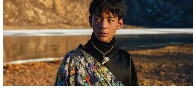 高等教育|十年寒窗不如一网红,丁真从素人到联合国大会,靠的是纯朴