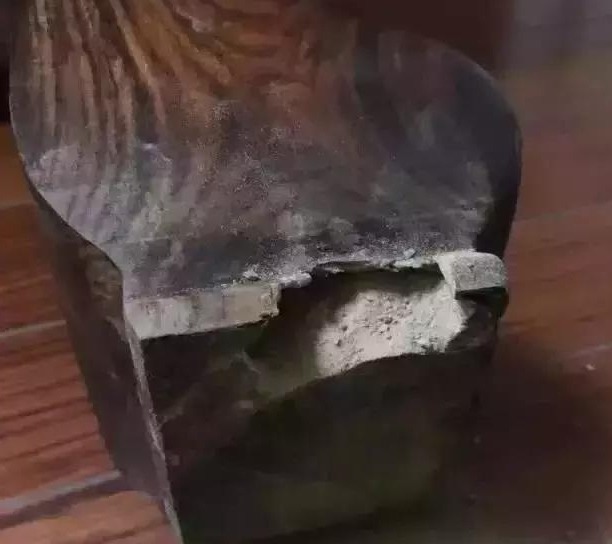 便宜货|花十几万买套红木家具,里面却用红砖填充的商家却问谁让你拆开的