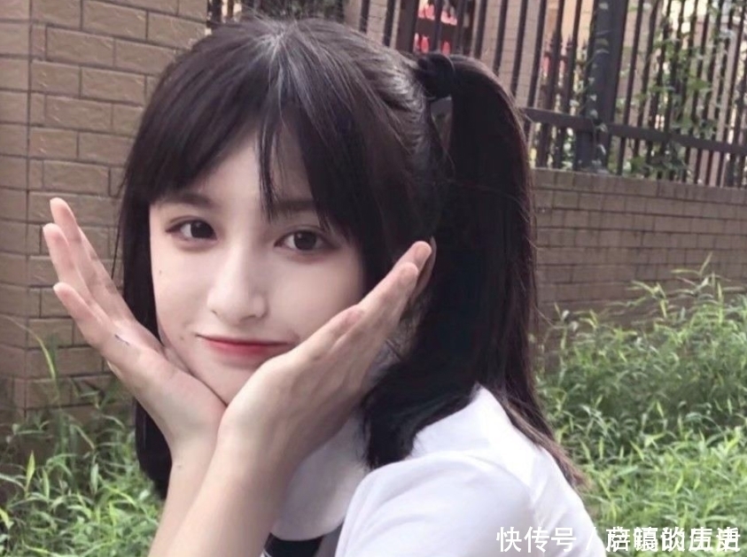 桃花运|脸上有这“3特点”,女生尽量远离刘海吧,露出五官“桃花运”更旺!