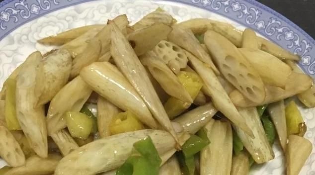 雀斑|聪明女人吃这菜,称“穷人的阿胶”,除去老雀斑,皱纹没了,补血养颜