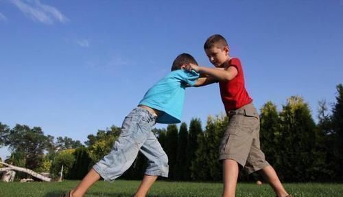 重男轻女|有男孩的家庭,这5句话就算烂在肚子里也不能说,即使是开玩笑