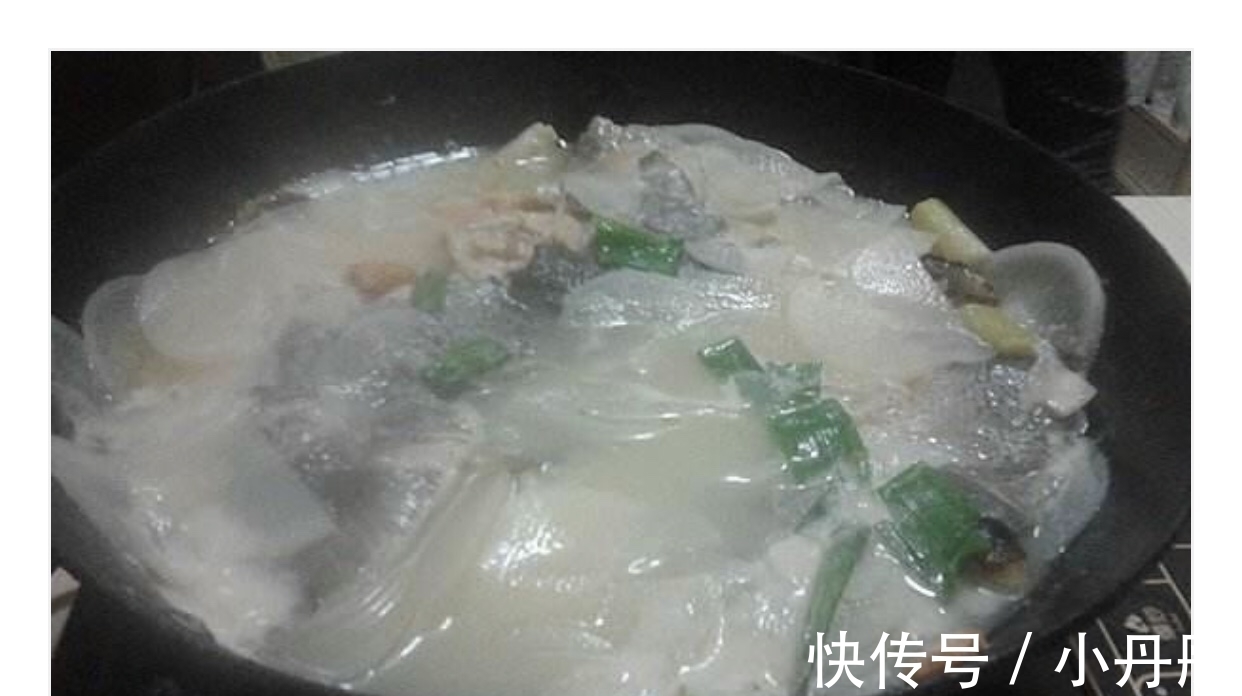 正确做法|不管炖什么鱼,一定不能加“它”总有人加错,导致鱼汤不白还腥