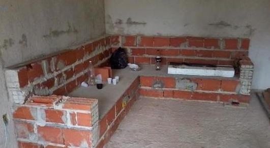 红砖|晒晒老公用红砖砌的沙发,刷上白漆,就算用上几十年也不会过时