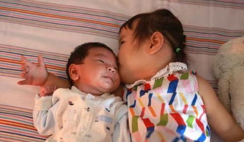 宝妈|“生二胎到底是福是祸？”，生2个娃前后感受，道尽为娘辛酸