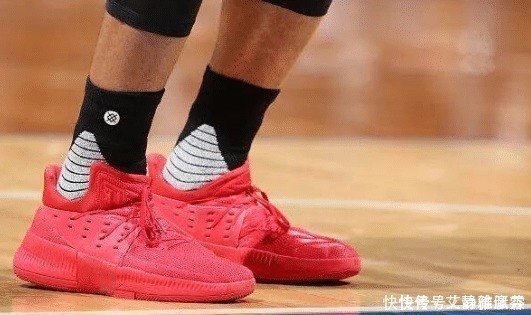 zoom 难忍受的球鞋反人类设计,一千多块的鞋都不如买国产