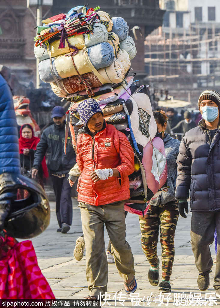 加德满都|尼泊尔加德满都：马拉王朝的古建筑与鸽群