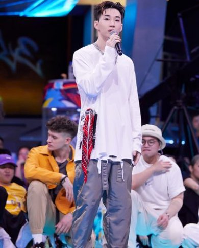 exo|王一博張藝興劉憲華韓庚合照，同是街舞達(dá)人