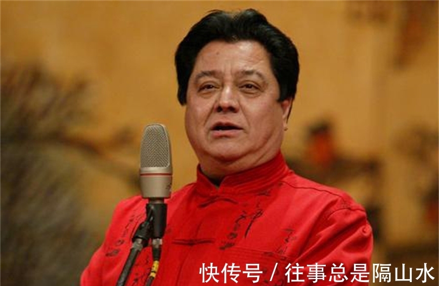 李金斗家具賣場站臺,別忙著嘲笑,他20分鐘頂多少人十個月工資