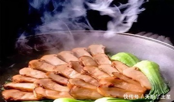 美食推荐:脆香海泥鳅、铁盘焗松茸、鲜辣长白山雪菇制作方法