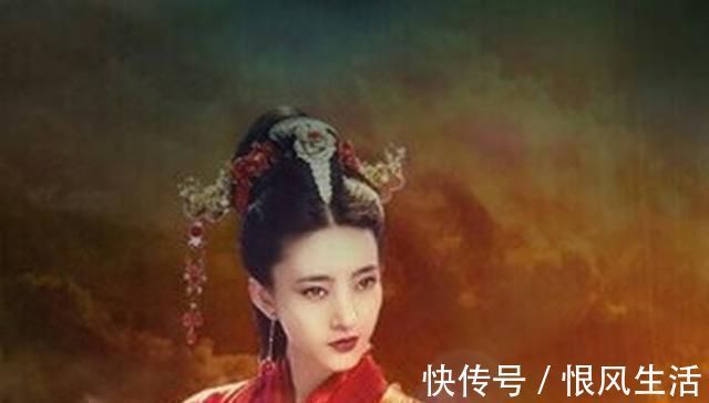 王熙凤$贾府2对夫妻的悄悄话，透露他们喜欢林黛玉，对薛宝钗心存不满