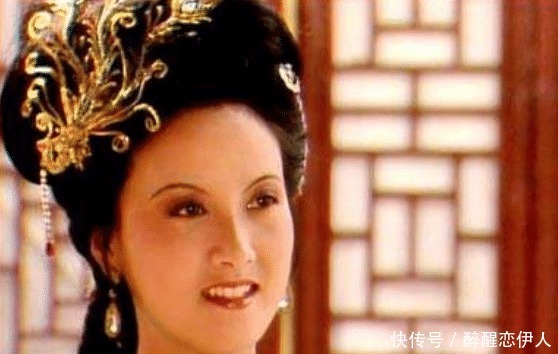 宝玉|王熙凤如此精明,为何拿戏子取笑林黛玉她比宝玉更懂黛玉!