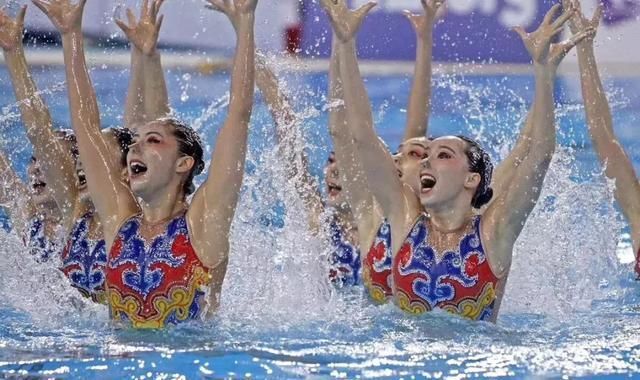 蛙泳|通过游泳能带给我们身体哪些好处？常见的游泳方式有哪些？