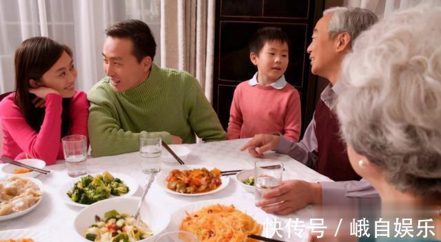 宝妈|孩子有这3种举动,说明孩子“情商低”,父母早纠正还来得及