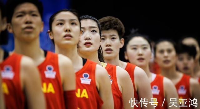王思静|中国女篮33分大胜!广东26岁国手打疯了,14投轰30+7+6,吊打法国