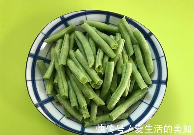 四季豆|炒腊肉时,直接用水泡就错了,多做2步,腊肉不咸不硬,入味好吃