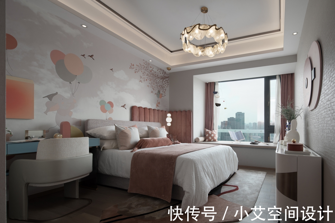吊灯|234㎡软装设计，优雅色调和流畅曲线结合！