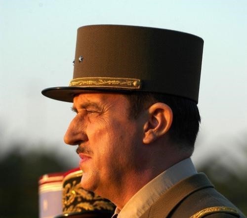 友好|他被法国人视为最伟大的人,但他为人低调,对中国特别友好