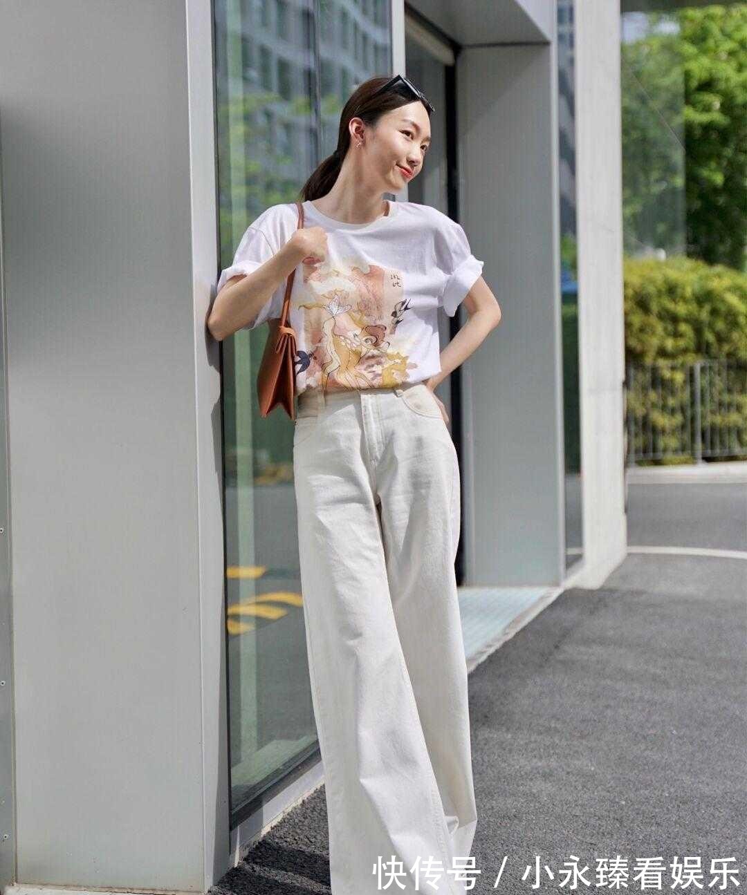 百搭|穿T恤觉得太普通了?可能是没选对款式,这些T恤百搭时髦不挑人