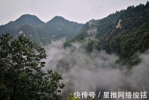 张家界|贵州版的张家界景区：山峰险峻景色迷人，三面环水备受游客喜爱