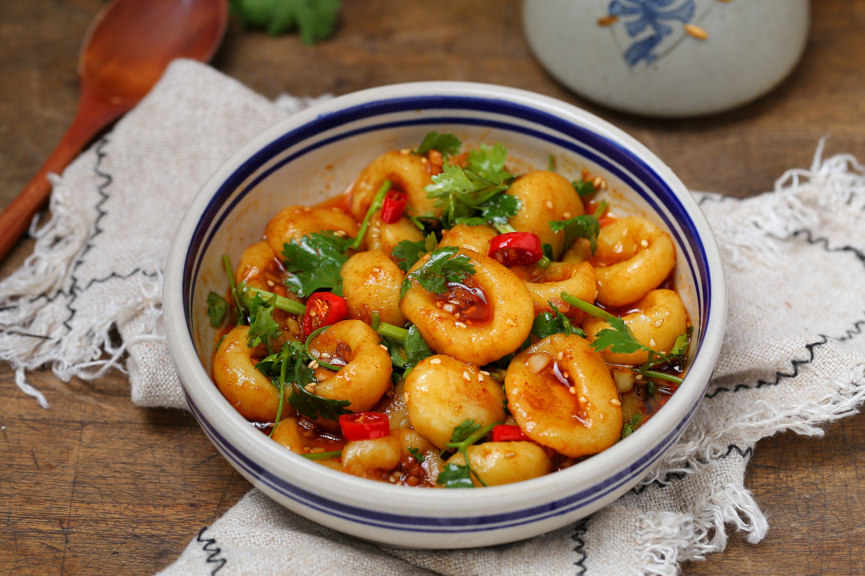 自从学会土豆此做法,老公隔三岔五点名要,Q弹入味好吃到舔盘底!