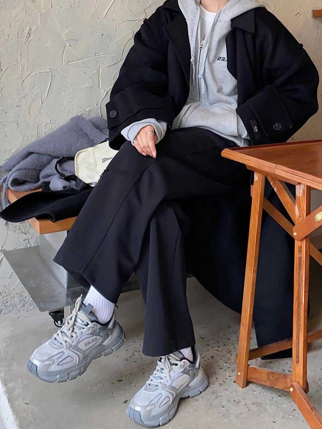 身形 初冬一定要选“大衣+卫衣”!遮肉显瘦又减龄,保暖效果还超赞