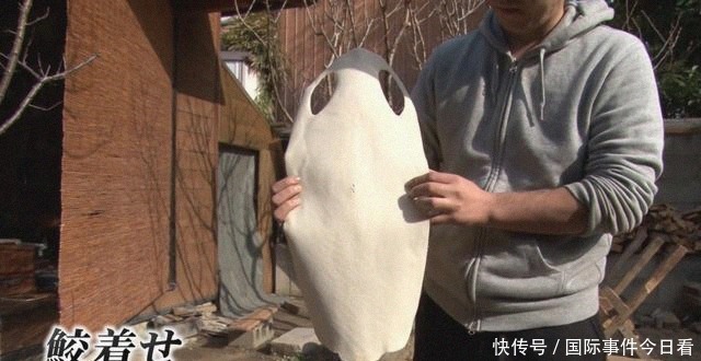 25岁成为“日本刀柄制作第一人”,日本小哥:我只是传承父亲的一身手艺罢了