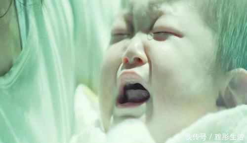 阳阳妈|“妈妈,我怕”,孩子真能看到大人看不见的东西?科学的解释来了