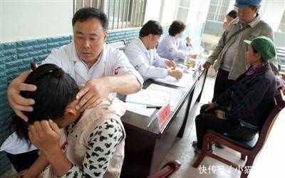 颈椎|大葱+红糖,效果神奇,奶奶脖子不痛了,就连头晕手麻也不见了!