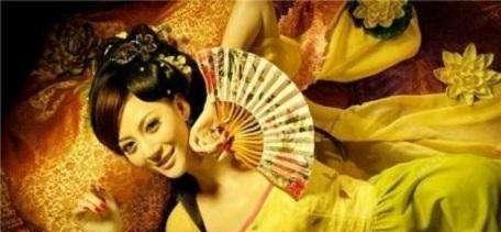 甘心|此贵妃因长相太美,皇帝甘心做她奴隶,亡国后被勒死在狱中