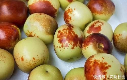 湿气重的人,尽量多吃4种“零嘴”,或助你排出湿气,一身轻