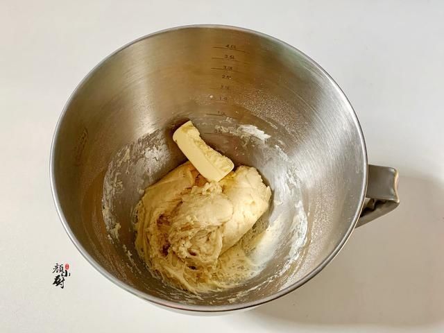 1碗面粉，一杯羊奶，教你做出松软香甜的面包，大人小孩都爱吃