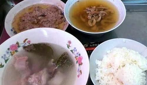 寒性食物|“求你别再逼我了”宝妈刚生完二胎，却因亲妈做的月子餐而崩溃