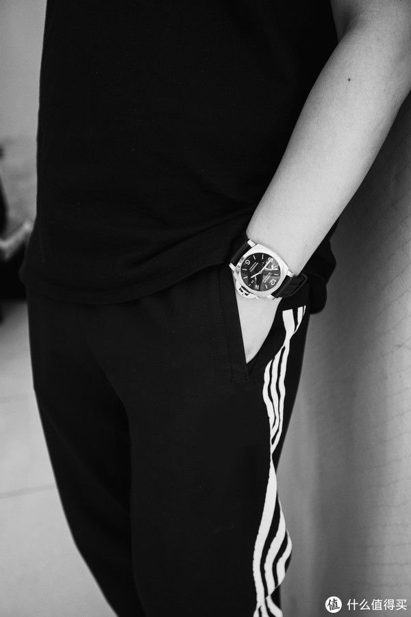 沛纳海|爆冷入手沛纳海LUMINOR，大表盘硬汉款一见钟情！附万国飞行员对比