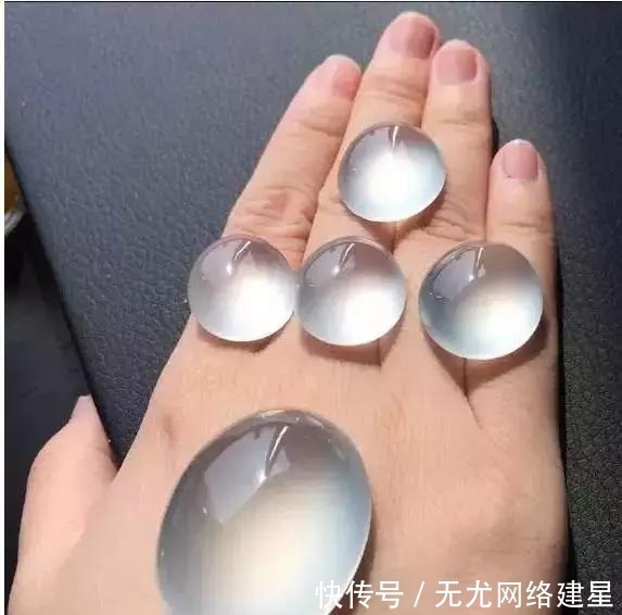 “人养玉,玉养人”的真相是:玉是可以戴活的,只要你抓住五个字