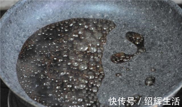 少辛增酸|花生这样做，比油炸花生更香更酥脆，健康不上火，上桌连渣都不剩