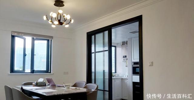 收纳|98平米小三居,全屋白墙经典时尚,营造舒适温馨空间