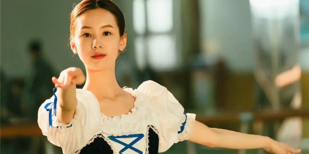 颈部皮肤|你的脖子比脸更显老，出现颈纹该怎么去除？丨科普篇