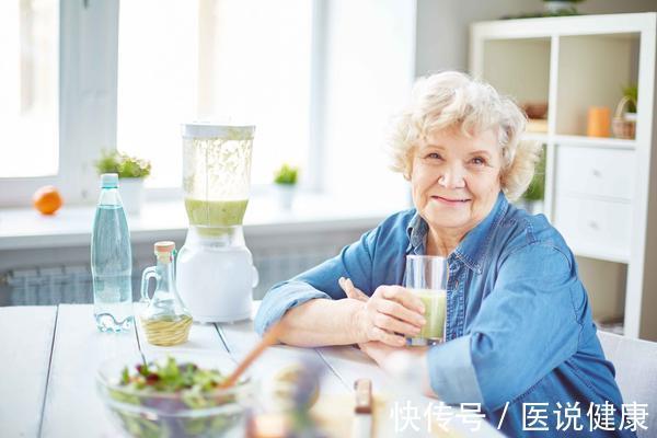 脑血管疾病|老了不想被老年痴呆纠缠,平时坚持做好8件事,老了也不用担心