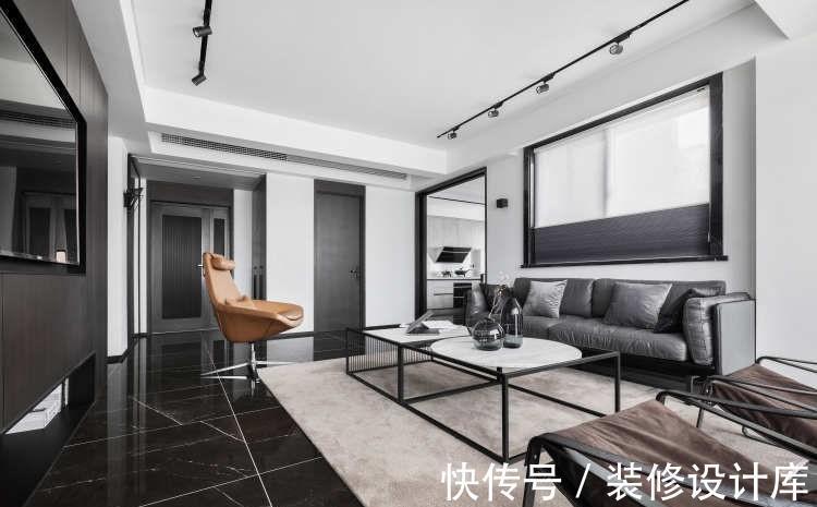 镜面|年轻人就要敢于尝试，极简的黑白灰，同样可以赢得长辈的好评