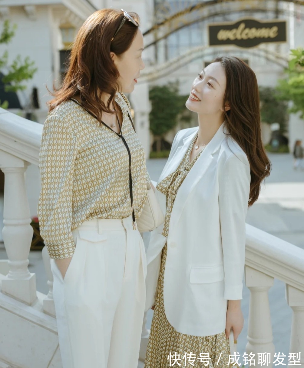 穿衣|六十岁比年轻人还会穿,穿搭优雅又接地气,奶奶辈也能美出新高度