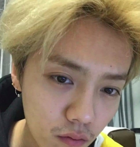 男星颜值翻车有多狠?鹿晗直怼镜头飙血压,黄子韬黑眼圈太可怕