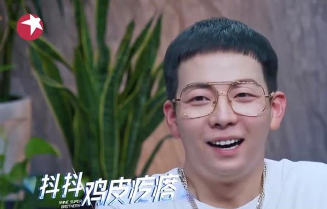 模仿《乘风破浪的姐姐》制造《追光吧哥哥》没想到刚开播就翻车了