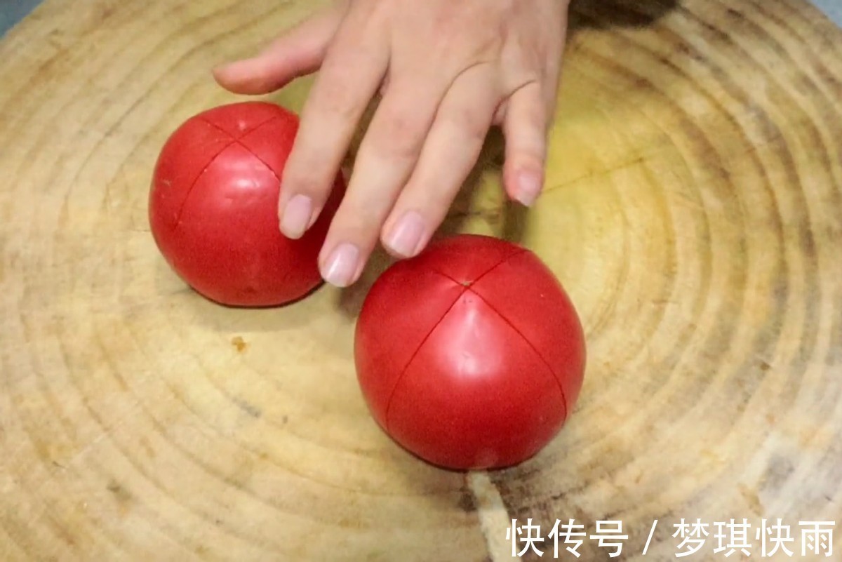 西红柿|西红柿炒鸡蛋怎么做?很多人第一步就错了,大厨教你正确做法