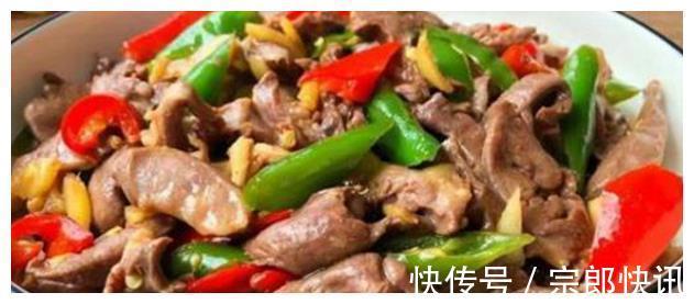 青椒|美食推荐双椒炒猪心、虎皮青椒、三杯鸡、香辣排骨的做法
