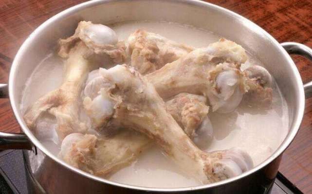 脾胃|4岁男娃查出脾胃衰竭!家长无知:3个饮食误区,迟早毁了孩子脾胃