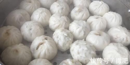 老面|包子店是怎么发面的，为什么他们包好包子直接就放到蒸笼里蒸了？