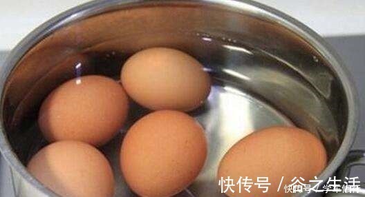 煮鸡蛋,不要直接下锅煮,分享正确步骤,鸡蛋更香嫩,壳好剥