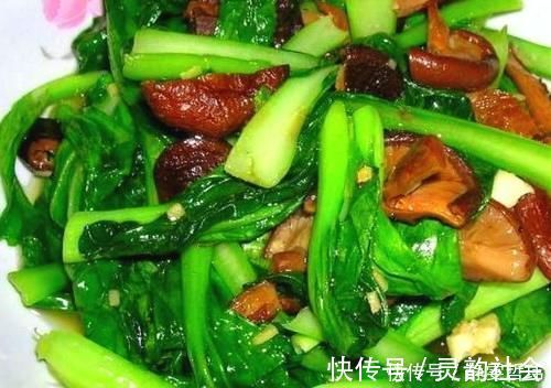 青菜|炒青菜时要牢记“5要点”，炒的青菜叶子翠绿不发黄，又脆又好吃