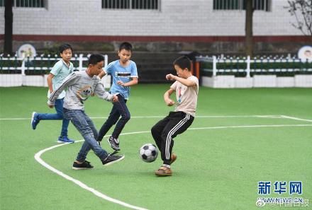 中小学校|教育部等5部门：中小学校保障学生每天1小时体育活动